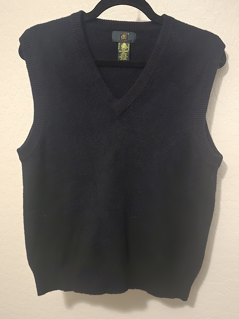 Club Rool Black V-Neck Wool Sweater Vest - Polo Country Club Style, Men's Medium
